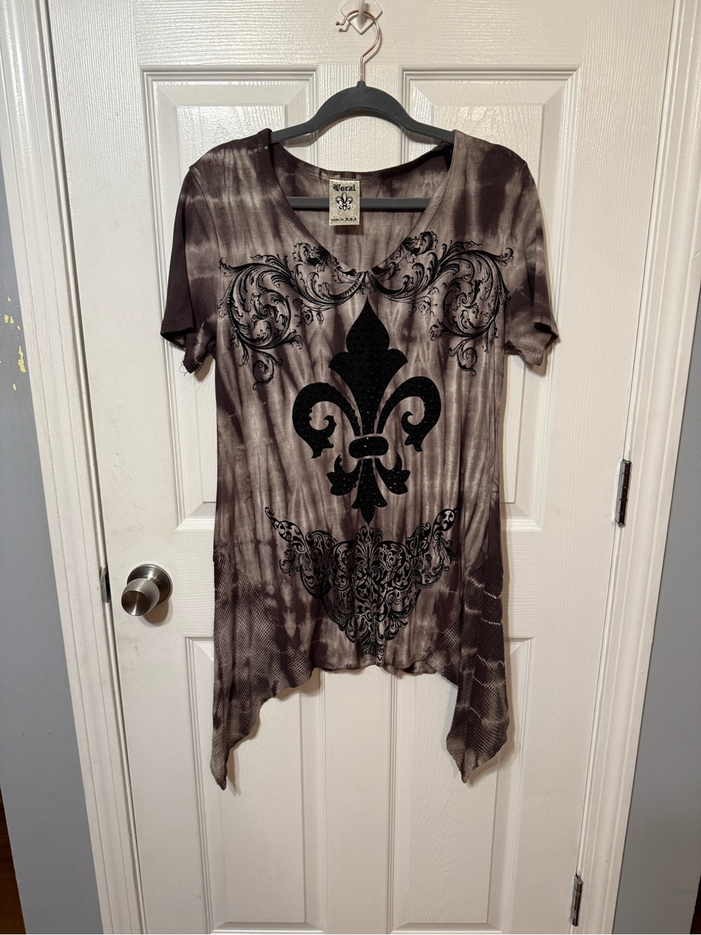 Vocal Tie-Dye Fleur-de-Lis Short Sleeve Tunic